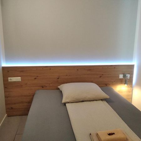 Sroom 118 And 119 In Center Reutlingen Exterior foto