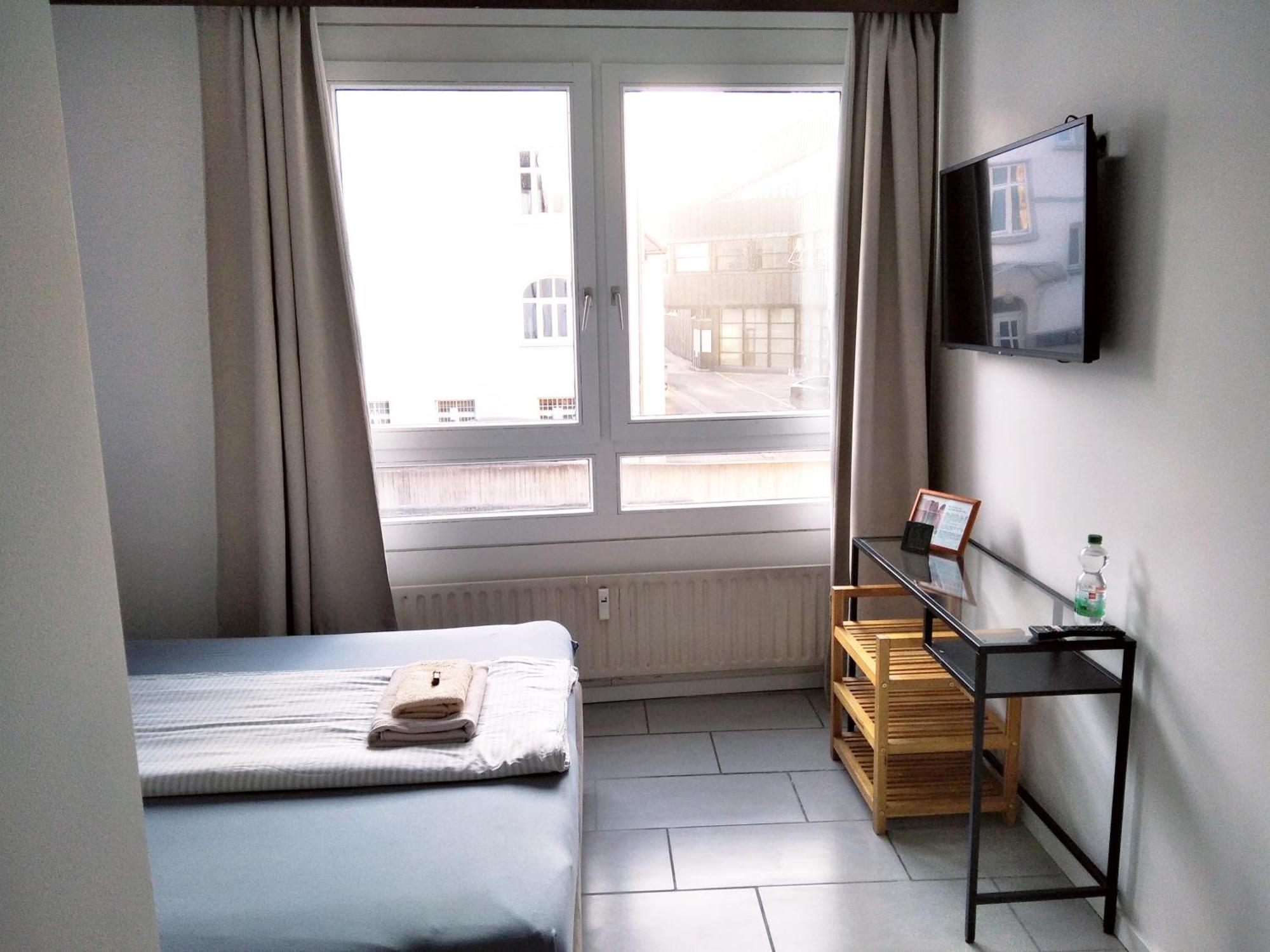 Sroom 118 And 119 In Center Reutlingen Exterior foto