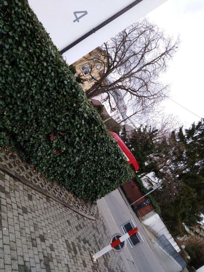 Sroom 118 And 119 In Center Reutlingen Exterior foto