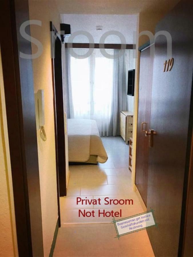 Sroom 118 And 119 In Center Reutlingen Exterior foto